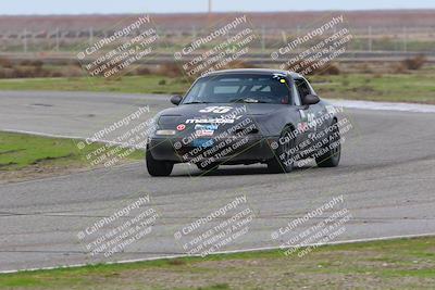 media/Jan-15-2023-CalClub SCCA (Sun) [[40bbac7715]]/Group 7/Qualifying (Sweeper)/